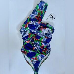 NWT Zara Blue Floral Bodysuit